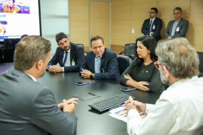 Adjuto Afonso integra comitiva do Parlamento Amazonico e Unale em Brasilia para tratar de estiagem Foto Jessen Peixoto eHOuUL