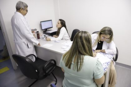 Aleam encerram inscricoes para servidoras realizarem exames e consultas da campanha Outubro Rosa Foto Danilo Mello txYFCn