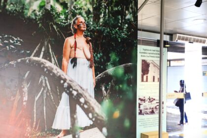 Assembleia Legislativa recebe exposicao Mulher a Forca da Natureza Amazonia e alerta sobre prevencao ao cancer de mama Foto Mariana Gurgacz snKJJF