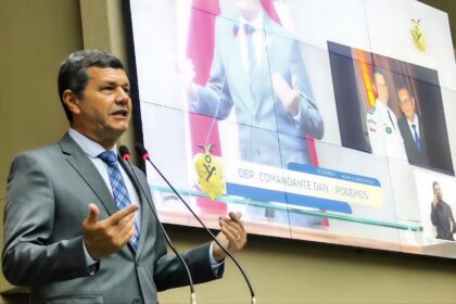 Comandante Dan lamenta acao tardia em relacao a BR 319 e a vazante vpOcYZ