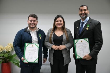 Deputada Joana Darc homenageia professores de escolas publicas por projetos com criancas e ribeirinhos no Amazonas 1024x683 Ju4Xkm