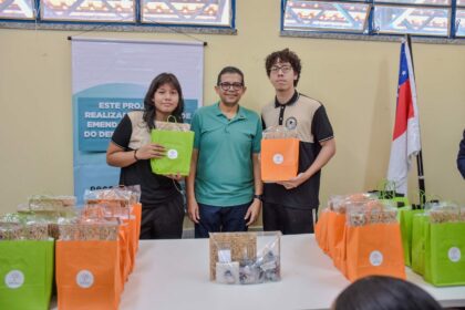 Deputado Joao Luiz entrega kits de robotica fruto de emenda parlamentar para 120 alunos da Escola Estadual Terezinha Almeida Foto Mauro Smith QgqczB