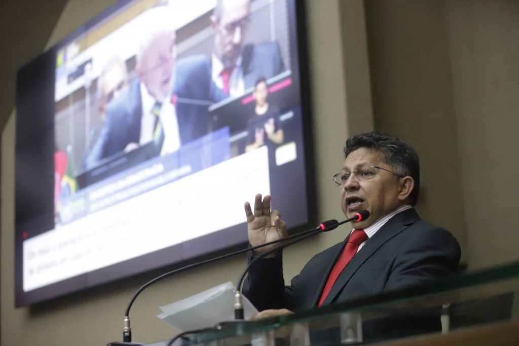 Deputado Sinesio Campos alerta sobre proliferacao das apostas on line e seu impacto nas familias brasileiras Foto Danilo Mello 1024x682 1ct58i