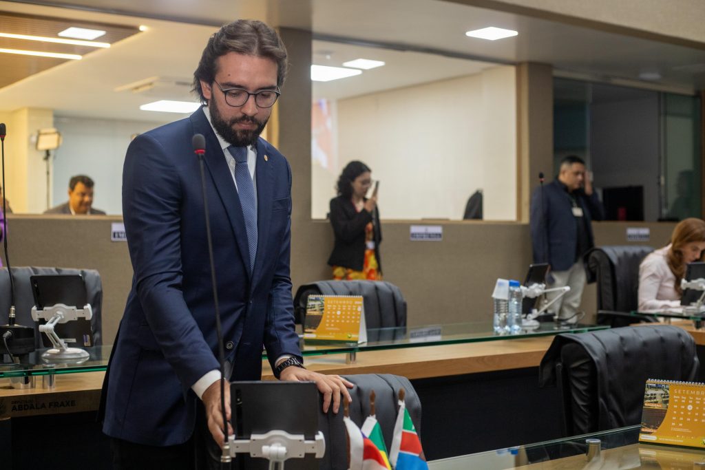 Deputado Thiago Abrahim propoe isencao de IPVA para pessoas com deficiencia no Amazonas Foto Jhonatan Darth 1024x683