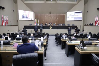 Durante Sessao Ordinaria na Aleam parlamentares estaduais alertam para crise hidrica e falta de infraestrutura no Amazonas Foto Danilo Mello Aleam ykY1w5