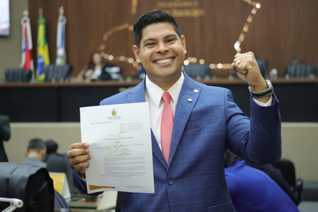 Lei do Deputado Mario Cesar Filho sancionada por Wilson Lima garante o direito a dois acompanhantes para PcDs em todas as unidades de saude do Amazonas Foto Leandro Cardoso 1024x682