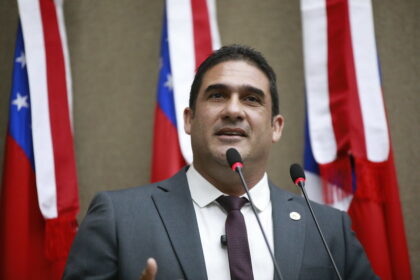 Lei do deputado Cristiano DAngelo torna o Eco Festival do Peixe boi de Novo Airao Patrimonio Cultural Imaterial QPDBkz