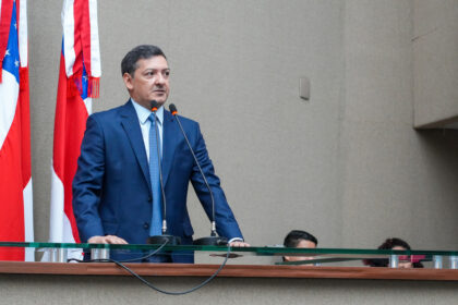 Lei do deputado Felipe Souza propoe mudanca sustentavel no Amazonas Foto Nen Oliveira McJCJy