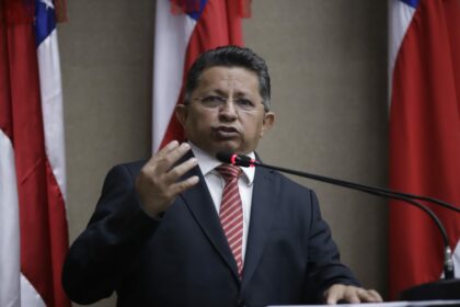 Mobilidade urbana rodoviaria e destinacao de residuos solidos precisam entrar na pauta das eleicoes de Manaus afirma Sinesio Campos Foto Danilo Mello 1024x682 AkcY6S
