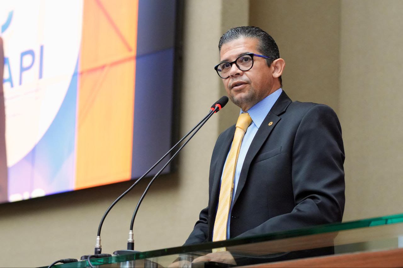 PL do deputado Joao Luiz que dispoe sobre mensagem de prevencao e cuidado com a saude mental nas faturas de energia esta em tramitacao na Aleam Foto Mauro Smith OqKdeS