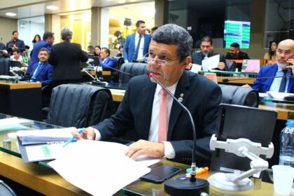 Projeto de Lei voltado a seguranca hidrica do Comandante Dan e aprovado na Aleam nUM9Gy