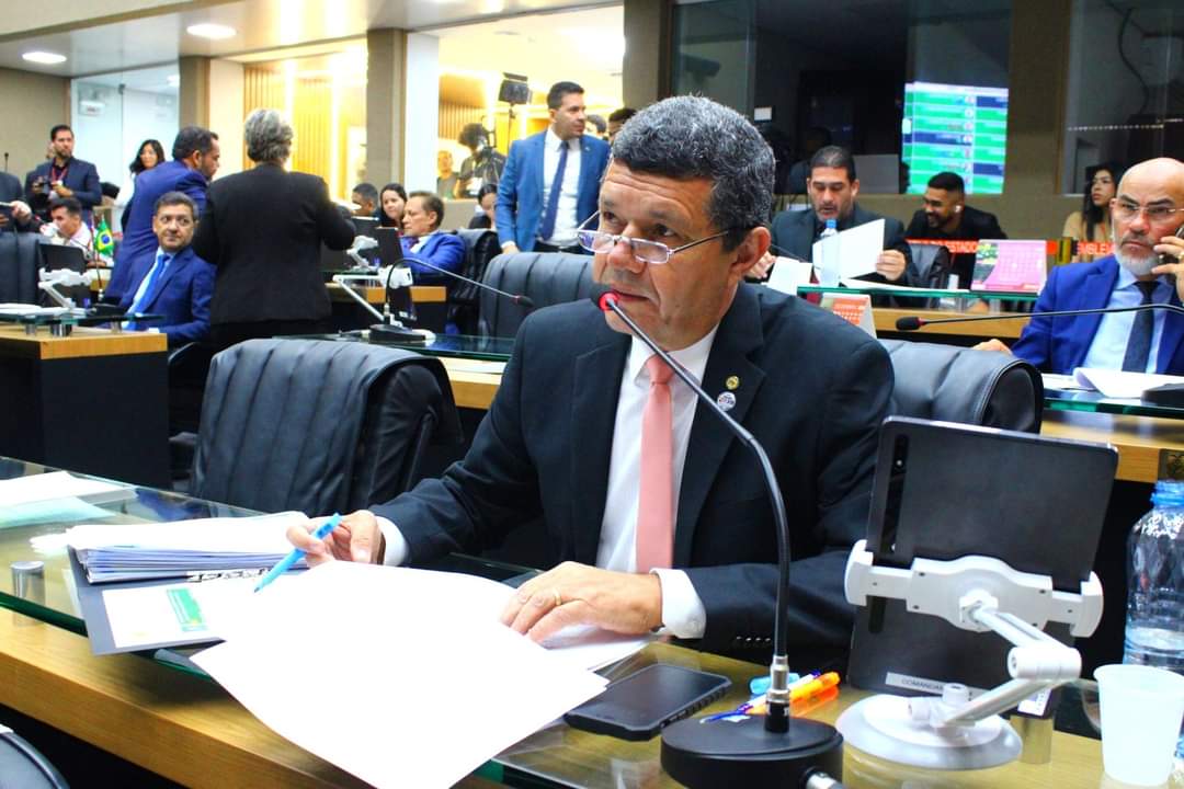 Projeto de Lei voltado a seguranca hidrica do Comandante Dan e aprovado na Aleam nUM9Gy
