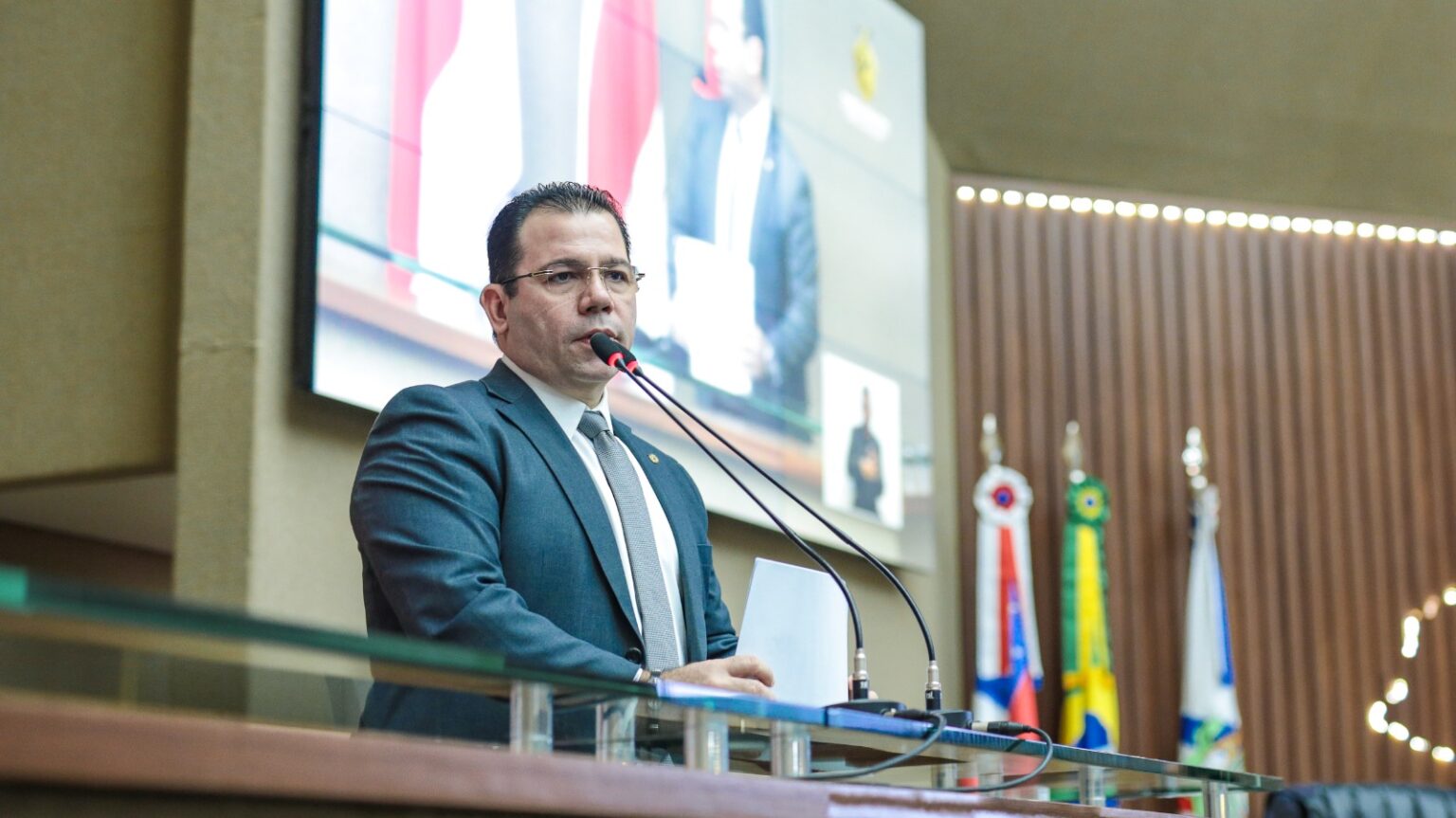 Wilker Barreto exige esclarecimentos da Aneel sobre divida de R 14 bilhoes da Amazonas Energia e possivel aumento nas tarifas dos consumidores Foto Daniel Santos hRW9EI