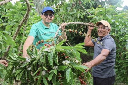 Agricultores de Silves beneficiados com emendas parlamentares do deputado Joao Luiz participam da Semana Internacional do Cafe Foto Paullo Santos 5H2jqa