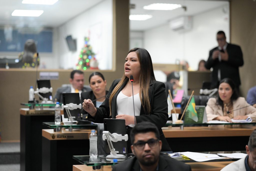 De autoria da deputada Joana Darc projetos aprovados na Aleam garantem mais direito para pessoas com deficiencia e bem estar animal 1024x682 H3LfrD