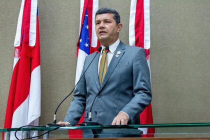 Deputado Comandante Dan defende melhoria na seguranca publica e acao conjunta entre municipios e Estado KKIEPQ