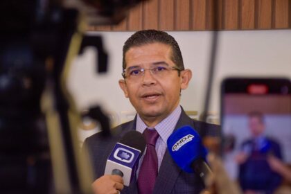 Deputado Joao Luiz propoe que Aleam atualize a legislacao sobre a proibicao de celulares em salas de aula no Amazonas Foto Mauro Smith k4j2TO