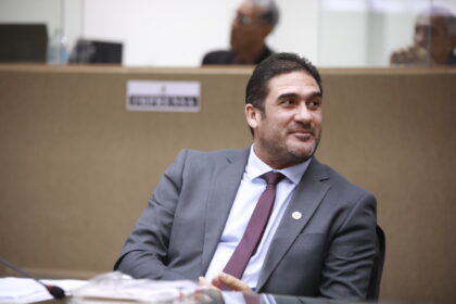 Lei de autoria do deputado Cristiano DAngelo estabelece o Dia Estadual do Pesquisador Cientifico no Amazonas Foto Ely Caldeira Nt9S0b