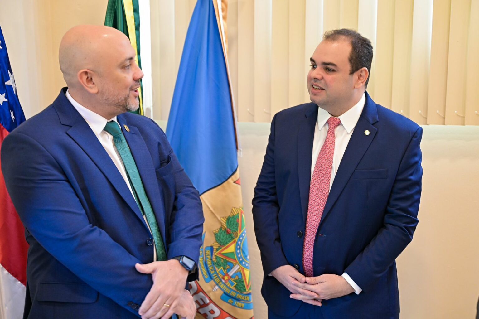 Presidente Roberto Cidade reforca ao novo superintendente da PF no Amazonas a importancia do orgao no combate ao trafico de drogas Foto Rodrigo Brelaz D1LtHV