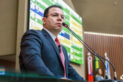 TCE AM acata denuncia de Wilker Barreto e ex secretario Anoar Samad e condenado a devolver R 94 milhoes aos cofres publicos 1024x683 WAD6j9