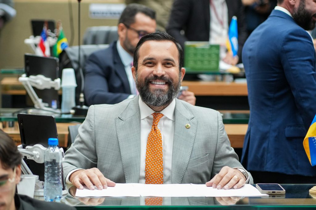 Aleam aprova projeto do Dr. George Lins que busca levar a Zona Franca de Manaus para as escolas Foto Leandro Castro 1024x682 RDACrg
