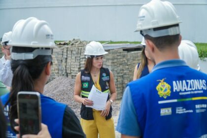 Debora Menezes fiscaliza obras do Centro Integrado de Atencao a Crianca e ao Adolescente para atender vitimas de violencia em Manaus Foto Daniel Nogueira 1024x682 iTdzZX