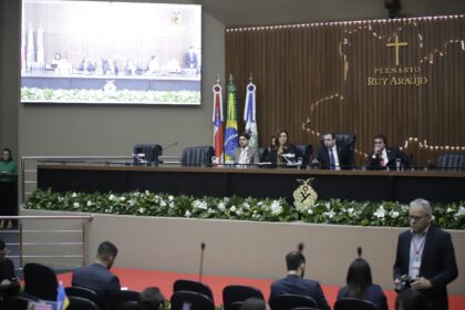 Deputados parabenizam senadores do Amazonas pela defesa da Zona Franca diante da Comissao de Constituicao Justica e Redacao do Senado Foto Danilo Mello Aleam QTRwTt