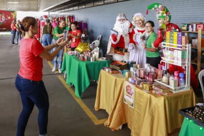 Quarta edicao do Bazar de Natal na Assembleia Legislativa do Amazonas e opcao de compras para servidores e vendas para empreendedores individuais Foto Danilo Mello uzrM8Y