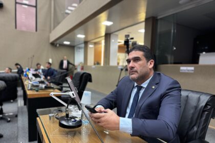 Tres Projetos de Lei do deputado estadual Cristiano DAngelo sao aprovados na ultima Sessao Ordinaria do ano vU5a0Y