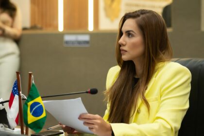 Debora Menezes propoe projeto Fim de Jogo para conscientizar estudantes sobre apostas e jogos de azar Foto Daniel Nogueira 1024x843 Lm5TQF