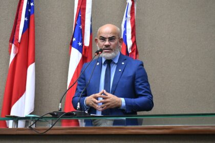 Deputado Cabo Maciel reforca apoio as familias de pessoas com TEA e destaca decisao judicial favoravel ao transporte de animais de suporte emocional Foto Paulo Ferraz o1ucIe