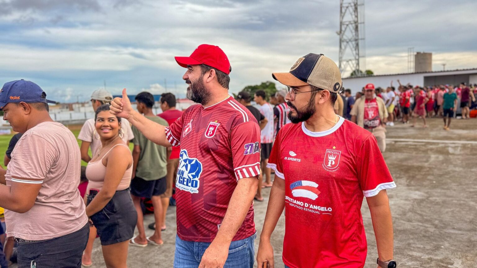 Deputado Cristiano DAngelo participa da estreia do Princesa do Solimoes e reafirma apoio ao futebol amazonense r82vyO