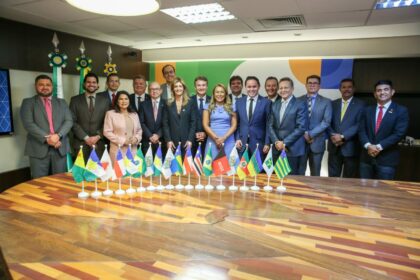 Deputado Joao Luiz participa da posse da nova diretoria da Unale gestao 2025 Foto Jessen Peixoto 9Li6Hn