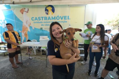Projeto de deputada Joana Darc castramovel chega em shopping na zona Norte de Manaus aEky64