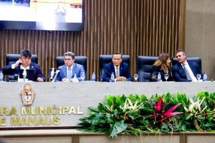 Adjuto Afonso representa Assembleia Legislativa na abertura dos trabalhos na Camara Municipal de Manaus Foto Ney Xavier PLfoXZ