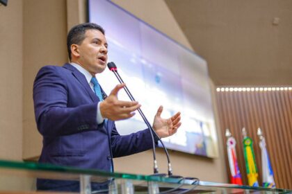 Delegado Pericles e o medico Gerson Mourao defendem igualdade de acesso a mamografia entre pacientes da rede publica e privada de saude Foto Marcio James 3aghXJ