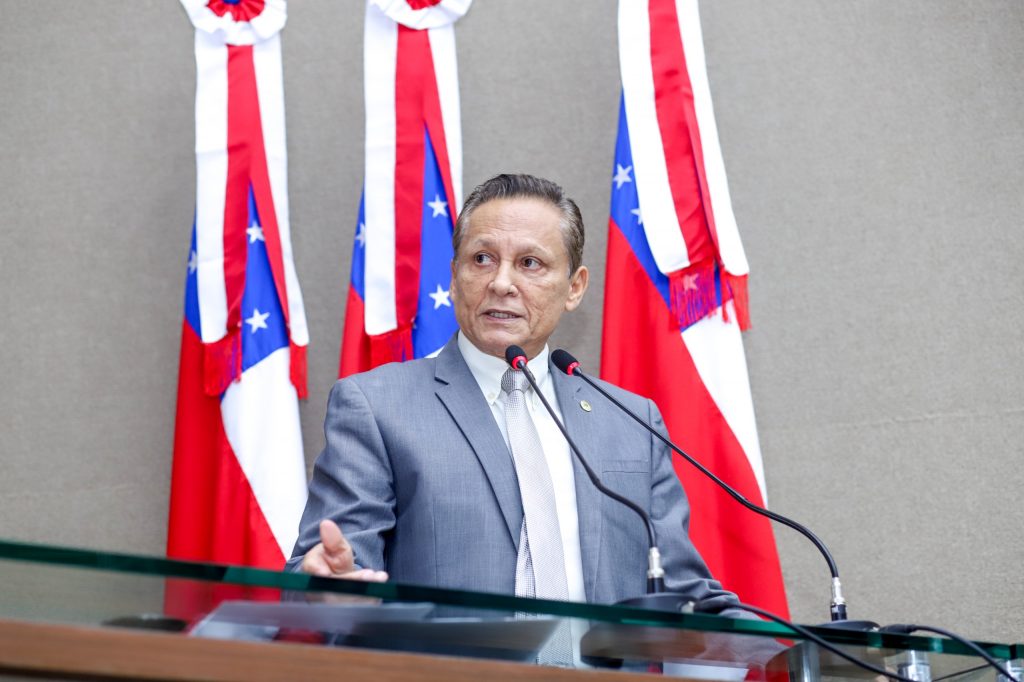 Deputado Adjuto Afonso destaca selo de educacao conquistado por Tapaua Foto Ney Xavier 1024x682 unwUMa