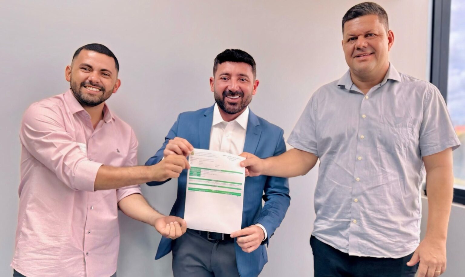 Deputado Carlinhos Bessa destina emenda parlamentar no valor de R500 mil para reforcar a saude em Uarini pUVnH4