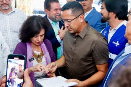 Deputado Daniel Almeida solicita a ministra da Saude que Governo Federal faca intervencao na gestao dos hospitais do Estado Foto Gilson Mello 1IdPP3