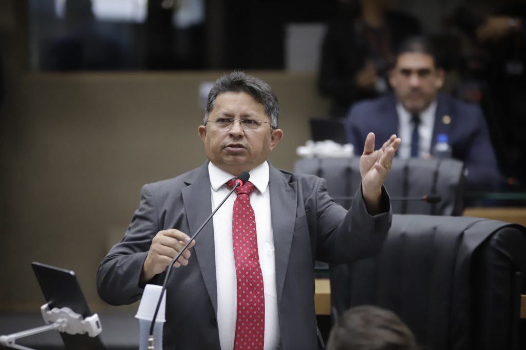 Deputado Sinesio Campos critica reajuste na tarifa de agua e esgoto em Manaus Foto Danilo Mello Aleam 1024x682 sh4QeP