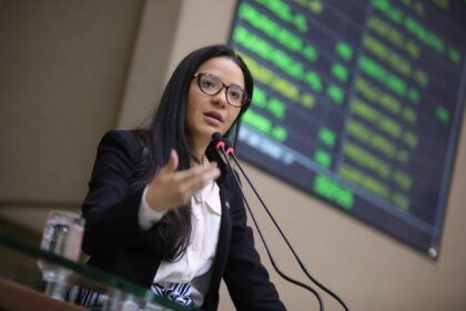 Lei de autoria da deputada Dra. Mayara garante transparencia em dados de qualidade ambiental no Amazonas 1024x683 VjnFrh