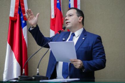 Wilker Barreto critica possivel aumento na tarifa do onibus em Manaus 1024x575 1lcljT