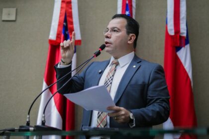 Wilker Barreto denuncia atrasos salariais de vigilantes da saude e alerta para desorganizacao financeira do governo do estado 1024x575 L2SomD