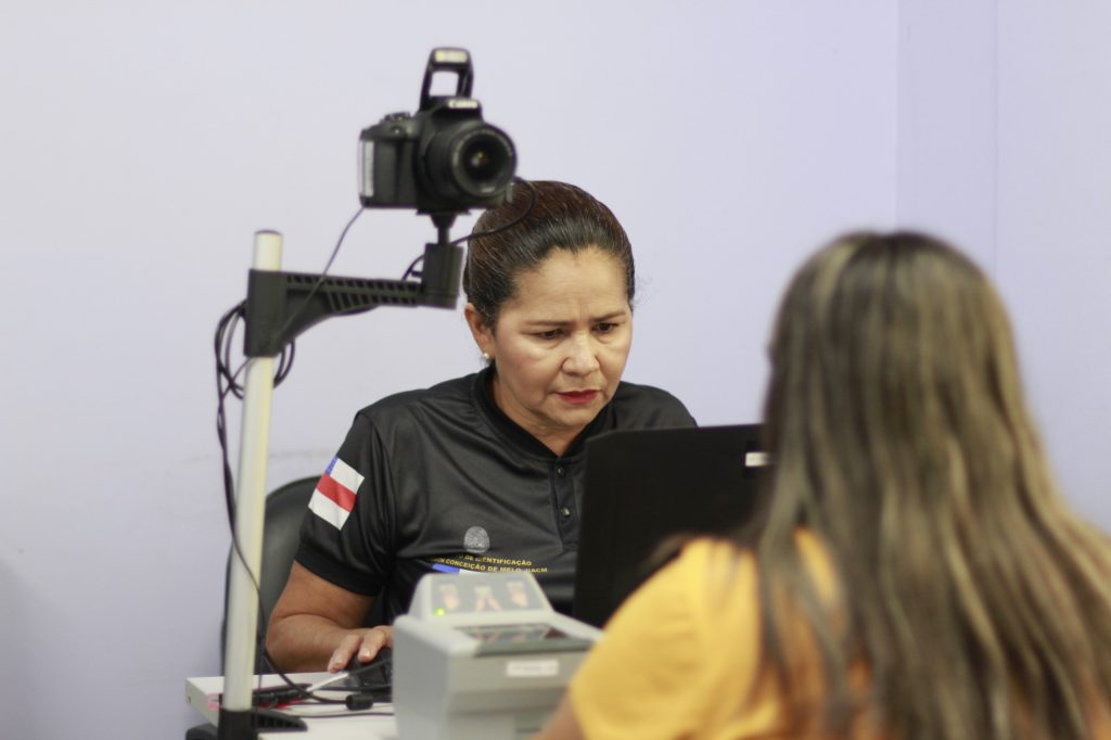 SSP-AM realiza atendimentos para emissão da CIN durante evento em homenagem ao Dia Internacional da Mulher 5 ACAO MULHERES CIN FOTOS VICTOR LEVY SSP AM 4 1024x682 1