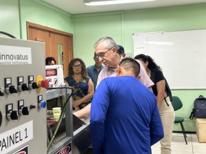 ADS Governo do Amazonas em parceria com Innovatus avanca com tecnologia para beneficiar extrativistas e produtores rurais Foto Divulgacao 03 300x225 1