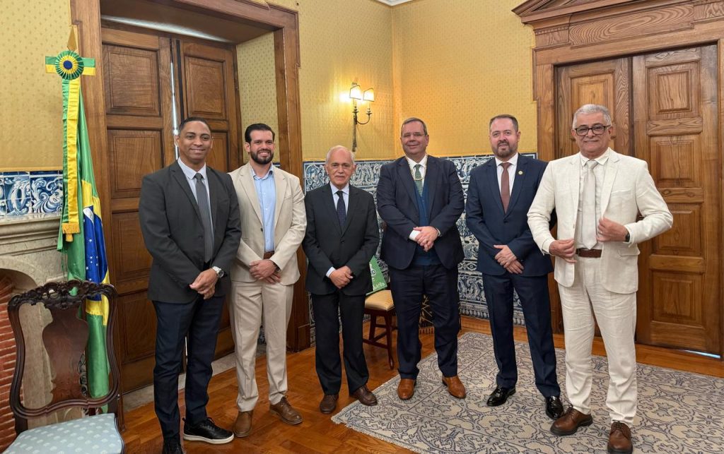 Meeting Brasil 2025: Governo do Amazonas promove turismo no estado na Espanha e em Portugal 9 AMAZONASTUR Visita Embaixada Brasil Portugal Foto Nathalie Torres Amazonastur 1024x643 1