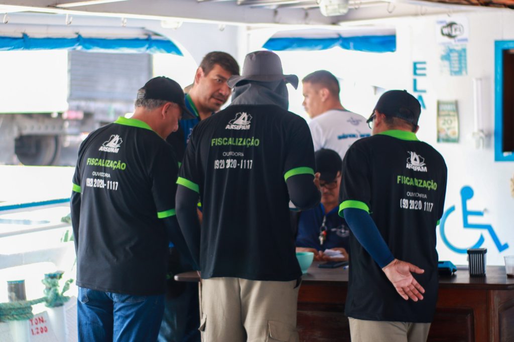 Governo do Amazonas anuncia novas diretrizes para o transporte hidroviário intermunicipal no Amazonas 5 ARSEPAM 1 17 03 2025 1024x682 1