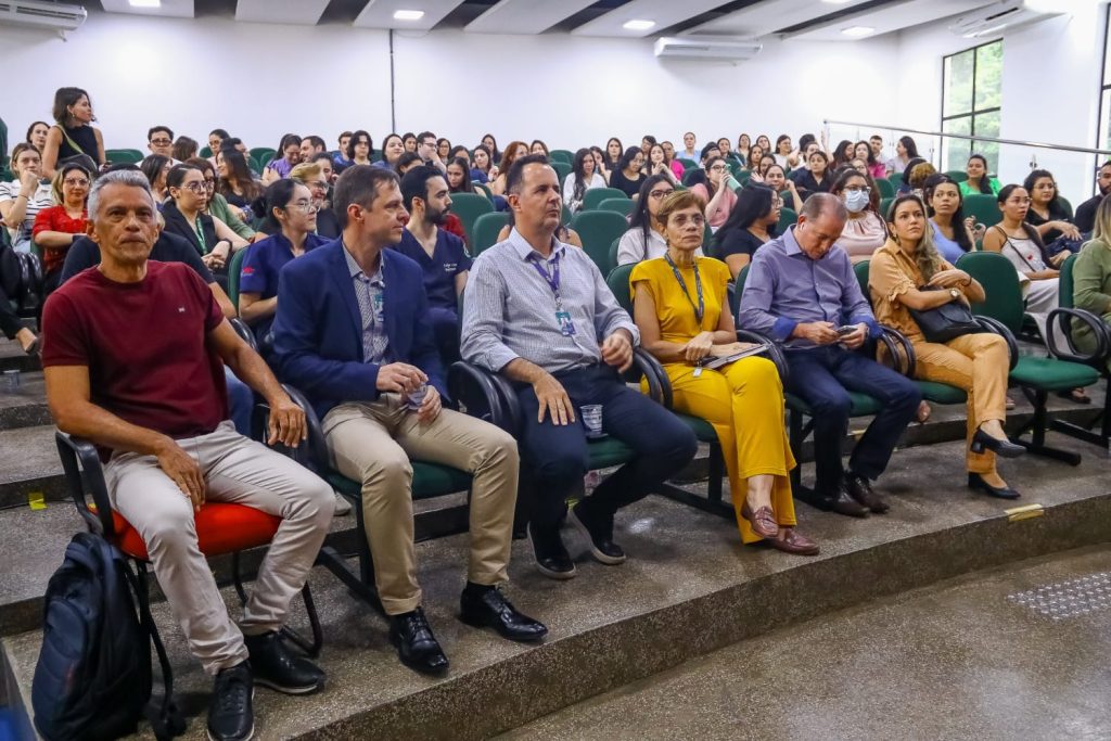 SES-AM realiza integração de novos residentes de saúde no Complexo Hospitalar Sul 3 Acolhimento de Residentes em saude Foto Evandro Seixas SES AM 2 1024x683 1