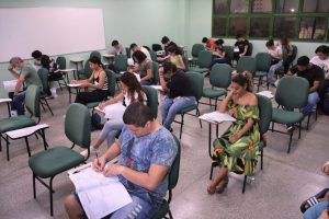 AprovENS curso pre vestibular presencial da UEA 2 1 300x200 1