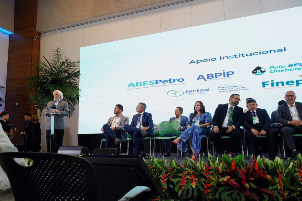 Papel da Cigás na transição energética do estado é destaque na Amazonas Óleo, Gás e Energia 2025 2 CIGAS Diretor Presidente da Cigas Heraldo Camara na abertura do evento CREDITO DA FOTO Divulgacao Cigas 1024x683 1